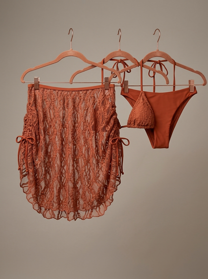 Μαγιό Μπικίνι Τριγωνάκι String με Παρεό
